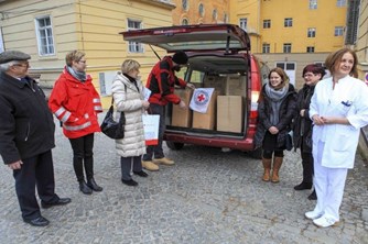 /arhiva/upload_data/site_photos/donacija-crveni-kriz-151216.jpg