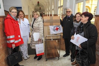 /arhiva/upload_data/site_photos/donacija2-crveni-kriz-151216.jpg