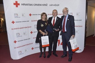 /galerije/Ceremonijalni dio svečanosti u HNK - 140 godina HCK/Ceremonijalni dio svecanosti HNK (27).jpg