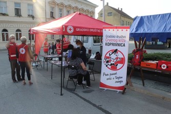 /galerije/Podjela paketa Vaš dar za pravu stvar/Vas dar za pravu stvar005.jpg