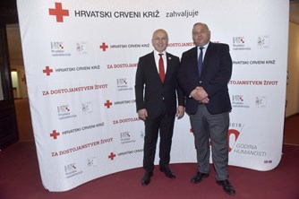/galerije/Svečanost u povodu 140 godina HCK i akcija Za dostojanstven život/Hrvatski-crveni-kriz (39).jpg