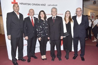 /galerije/Svečanost u povodu 140 godina HCK i akcija Za dostojanstven život/Hrvatski-crveni-kriz (7).jpg