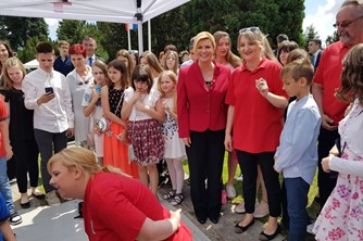 /vijesti/Svibanj 2018/hck-kod-predsjednice/Katarina-zoric-kolinda-grabar-kitarovic.jpg