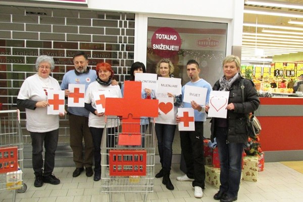 Koprivnica - akcijama prikupljanja hrane obilježili smo Međunarodni dan volontera