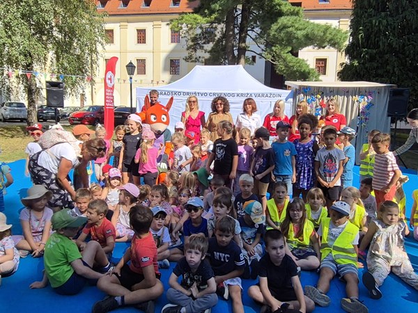 Na varaždinskom Špancirfestu predstavljena slikovnica "Neobično putovanje"