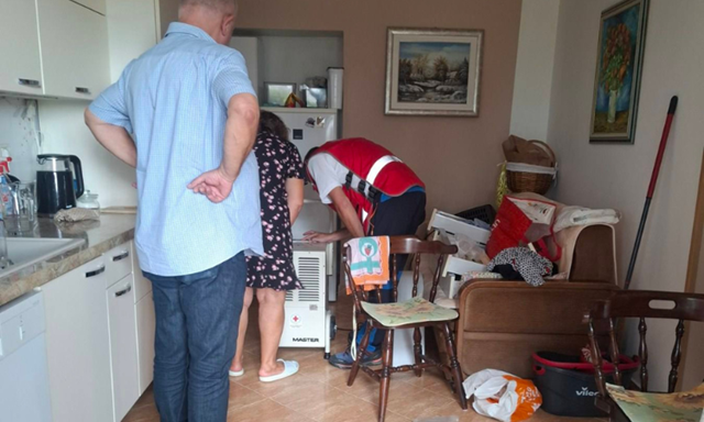 Crveni križ Bujštine pomaže građanima u borbi s posljedicama poplava