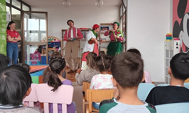 Interaktivna predstava za mališane u Prihvatilištu u Kutini