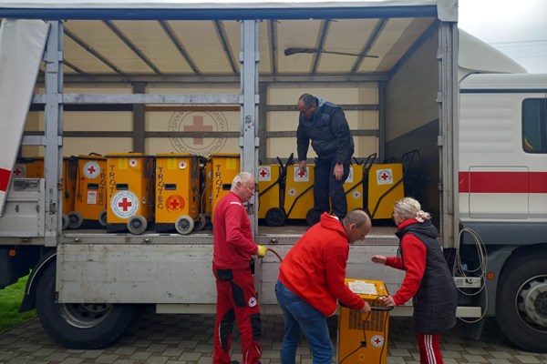 Hrvatski Crveni križ dostavio isušivače za pomoć pogođenima poplavama u Slavoniji